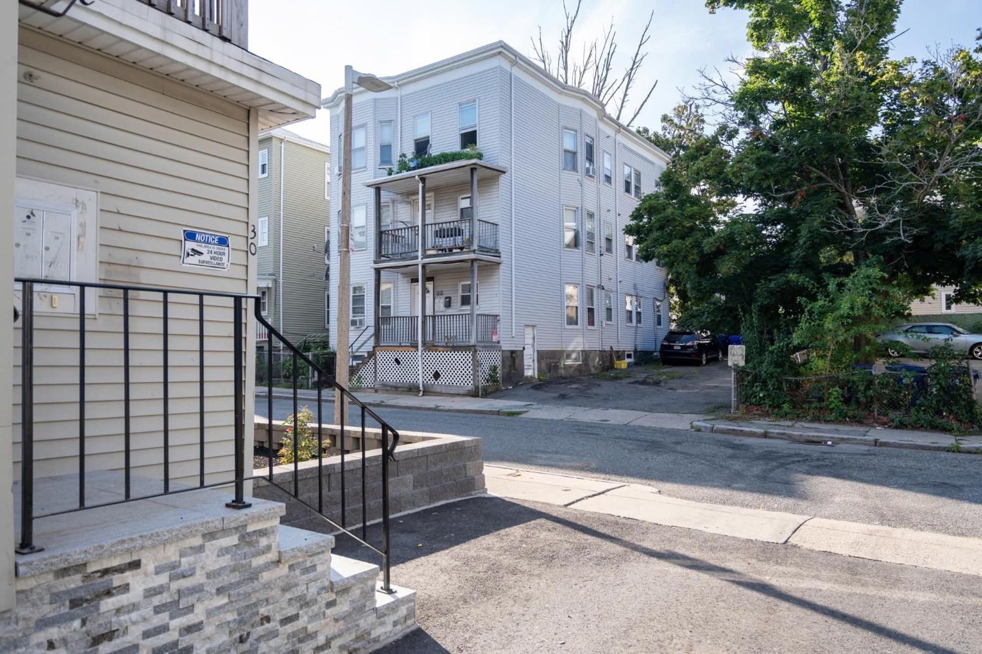 30-1 4Br Boston - Comfortable Apt Near Mbta Εξωτερικό φωτογραφία