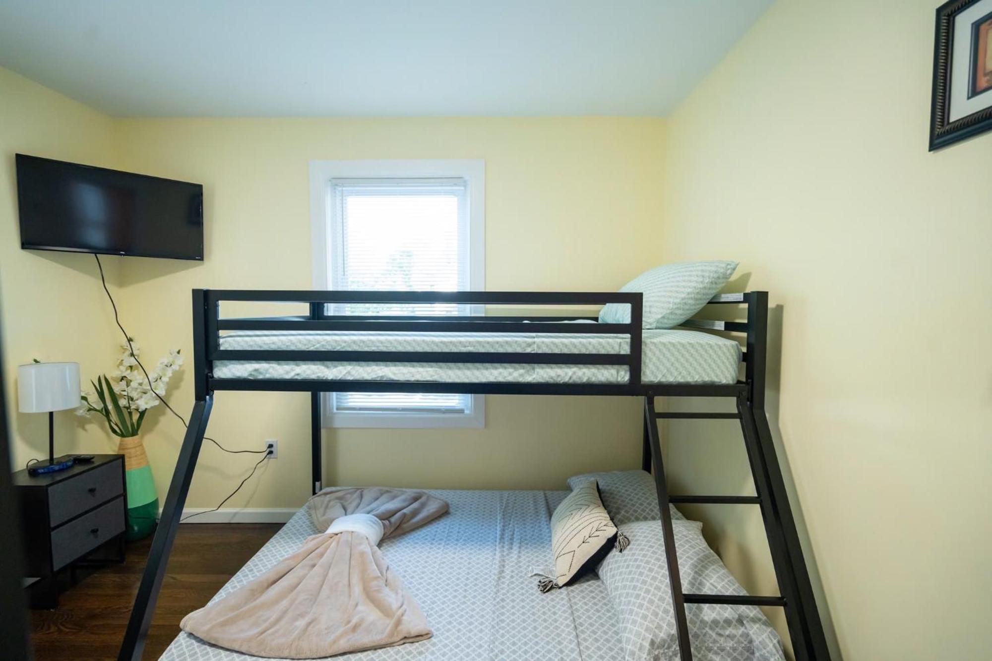 30-1 4Br Boston - Comfortable Apt Near Mbta Εξωτερικό φωτογραφία